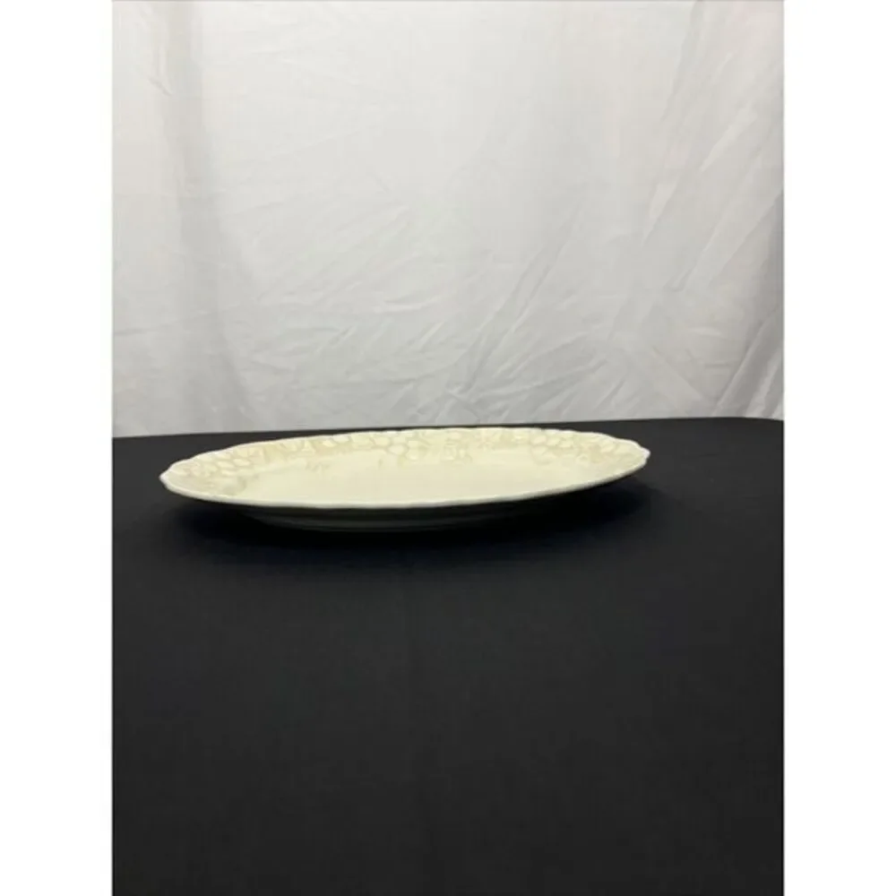 Metlox Poppy Trail Cream Color Oval (14.5X11